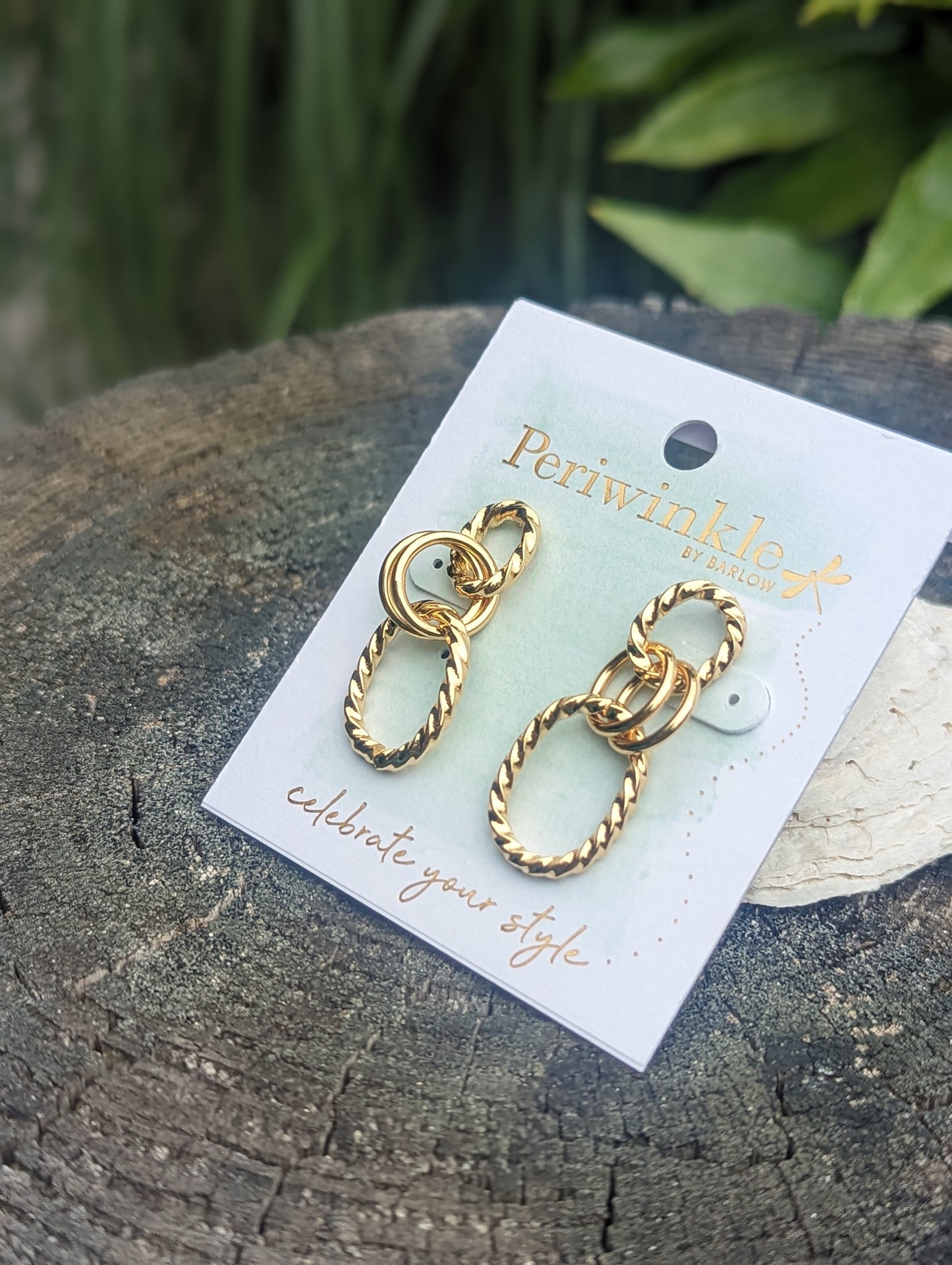 GOLD TWIST DROP EARRING