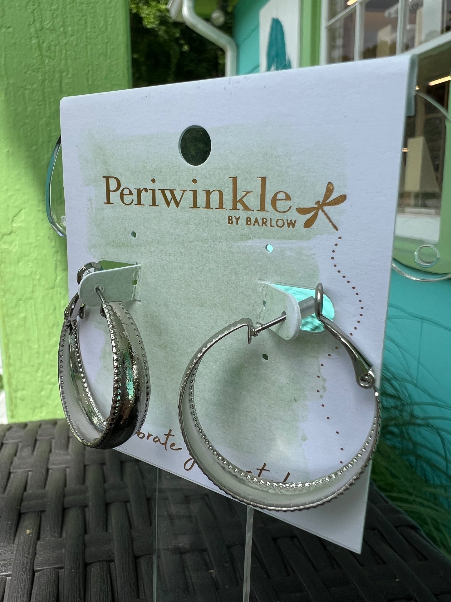 BRIGHT SILVER HOOP
