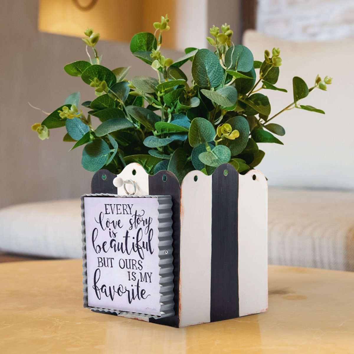 BLACK & WHITE PLANTER