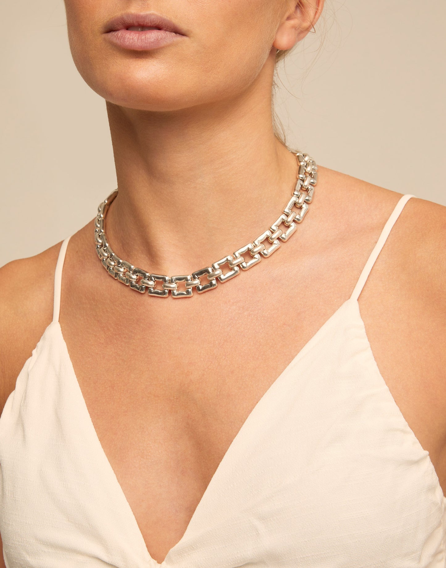 FEMME FATALE NECKLACE