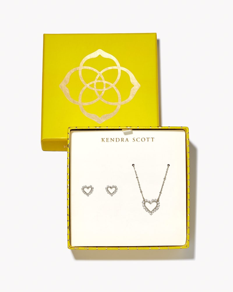 Ari Heart Silver Pendant Necklace in Platinum Drusy | Kendra Scott