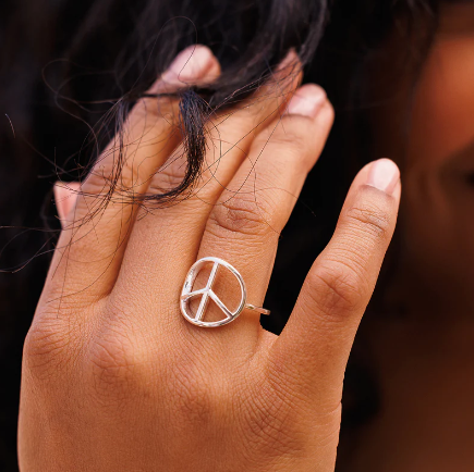 PEACE SIGN SILVER