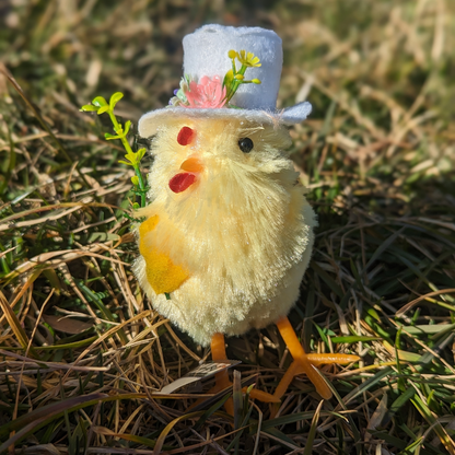 Easter Sunday Chick - White Hat GlITTERVILLE HOLIDAY 12