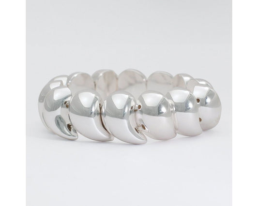 Sculpted Silver Stretch Bracelet Periwinkle Jewelry 8000945_sum2024