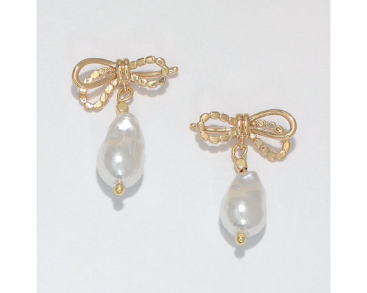 Gold Bows w/ Pearl Drop Earring