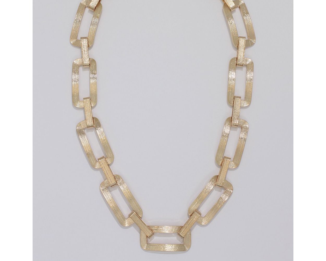 Textured Gold Link Necklace Periwinkle Jewelry 8150988_sum2024