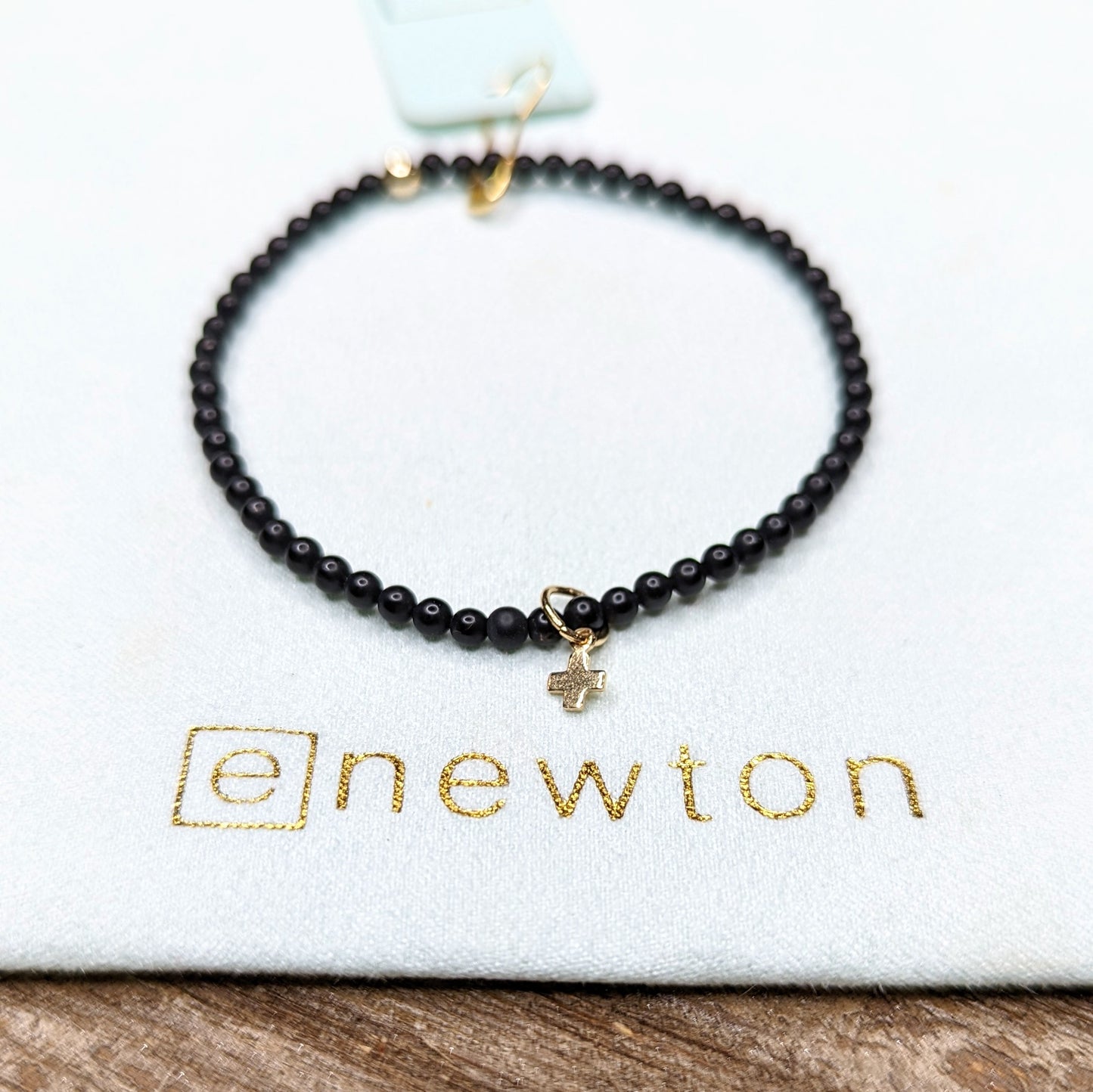 GEMSTONE 3MM MATTE ONYX CROSS