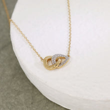 Entwined Discs Necklace | Gold