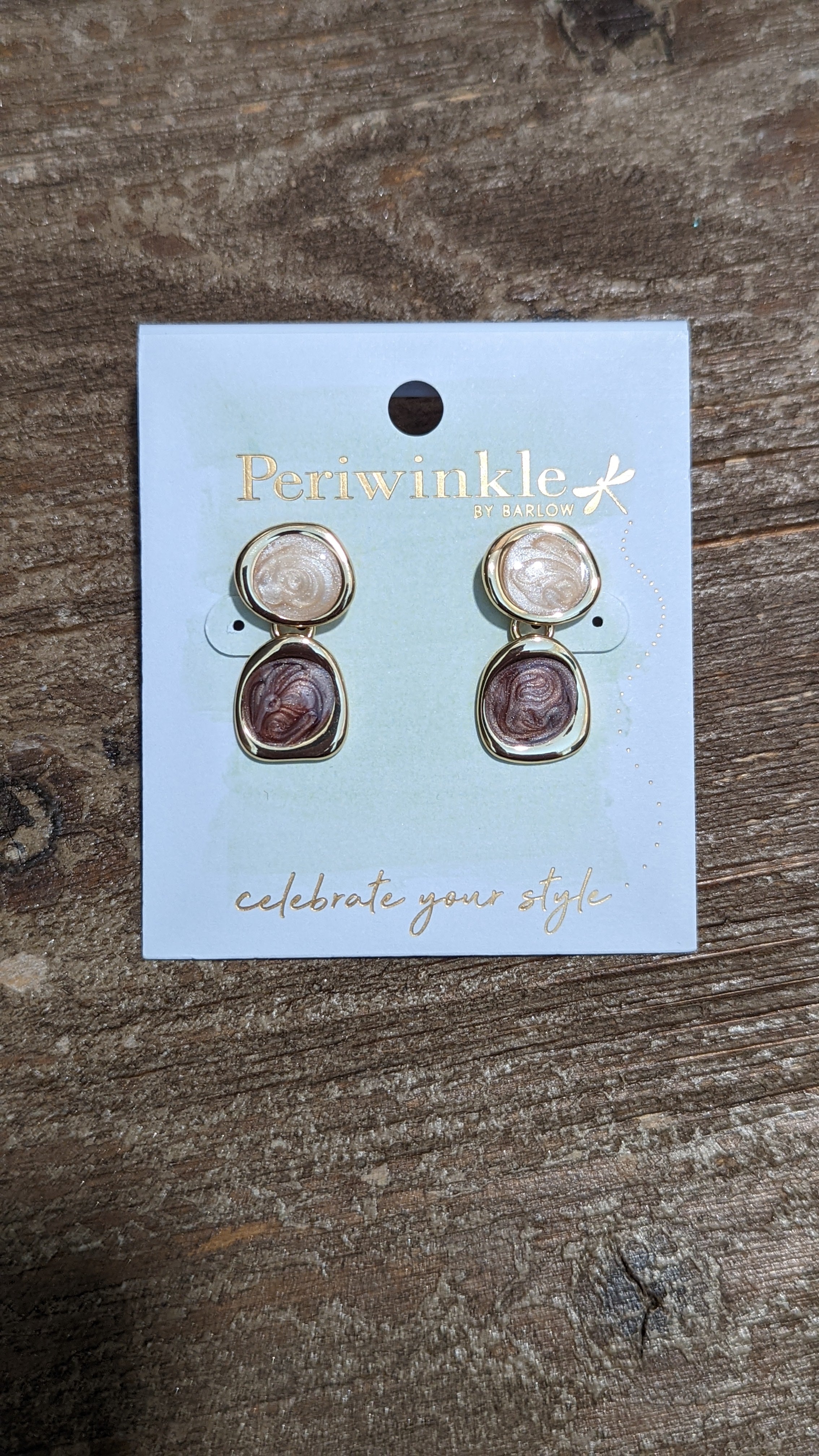 CREAM/BROWN DROP EARRING