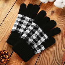Black Buffalo Plaid Gloves