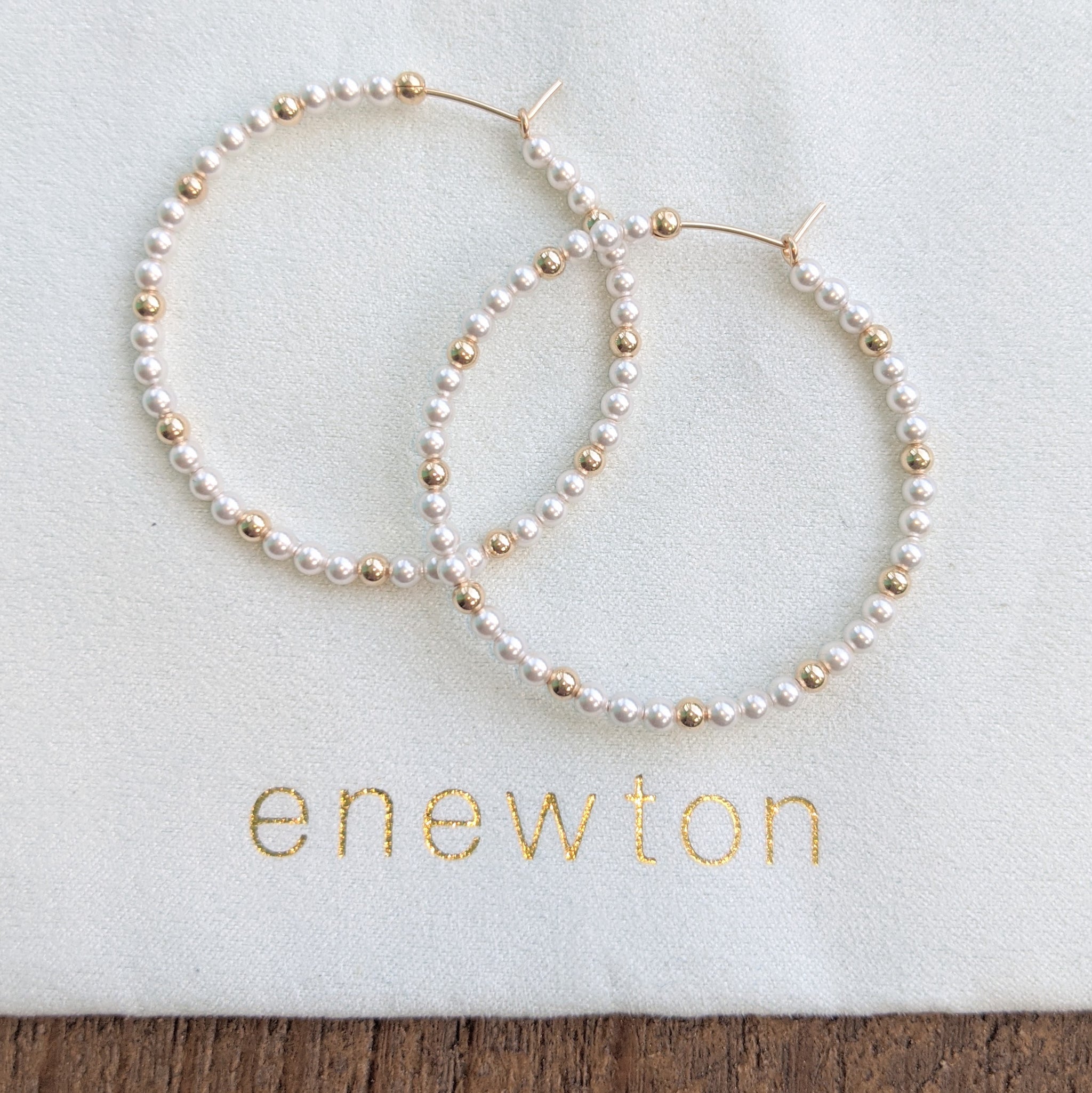 eNewton Sincerity Pattern 3mm Bead - Gold 1.75" Hoop
